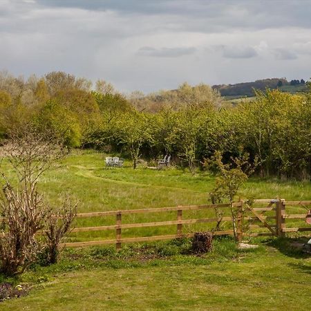 Beautiful 2 Bedroom Guest House With Private Pool In Lacock, Wiltshire エクステリア 写真