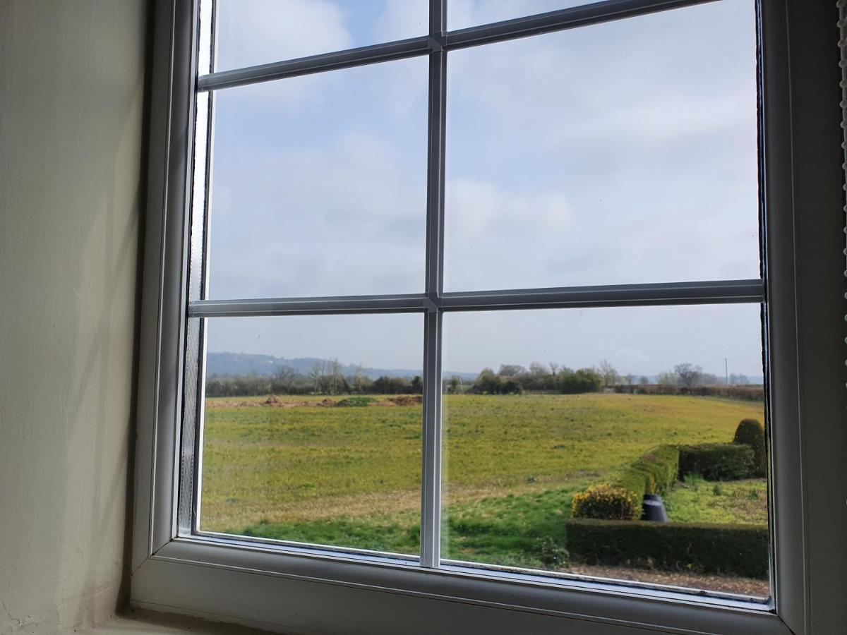 Beautiful 2 Bedroom Guest House With Private Pool In Lacock, Wiltshire エクステリア 写真